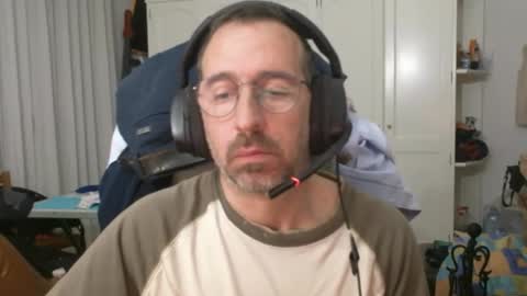 Snapshot of soclangeldelaguarda chatting on March 21, 2026, 10:57 pm Angel de la Guarda online show from March 21, 2026, 10:57 pm