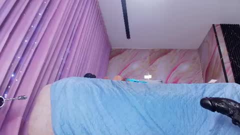 Snapshot of sofi_decker chatting on June 23, 2026, 3:04 am Sofia online show from June 23, 2026, 3:04 am