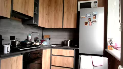 Sofi online show from June 26, 2026, 10:52 am