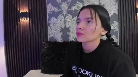 Snapshot of sofi_lassa_ chatting on June 9, 2026, 12:55 am SOFIA online show from June 9, 2026, 12:55 am