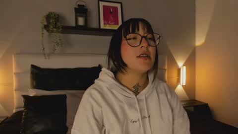 sofi_sp online show from April 2, 2026, 11:30 am