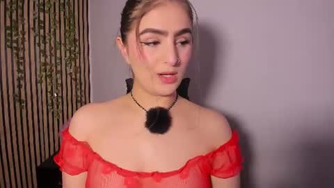 Snapshot of sofia44 chatting on August 3, 2026, 4:00 pm Skarlett online show from August 3, 2026, 4:00 pm