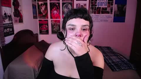 Snapshot of sofia_coolle chatting on May 10, 2026, 10:48 pm Sofi online show from May 10, 2026, 10:48 pm