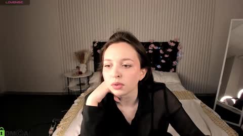 Snapshot of sofia_gaze chatting on November 28, 2025, 2:58 am Sofia Gaze online show from November 28, 2025, 2:58 am