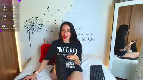 Sofia Kuleth  online show from November 26, 2025, 1:17 am