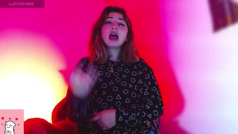 Sofia Naughty18 online show from February 15, 2025, 6:33 am