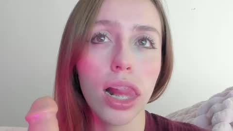 Snapshot of sofia_palacios_ chatting on February 23, 2025, 3:45 am online show from February 23, 2025, 3:45 am