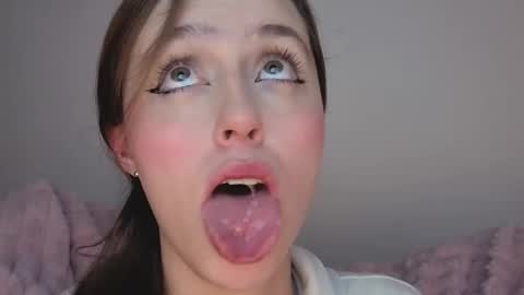 Snapshot of sofia_palacios_ chatting on November 12, 2025, 3:51 am online show from November 12, 2025, 3:51 am