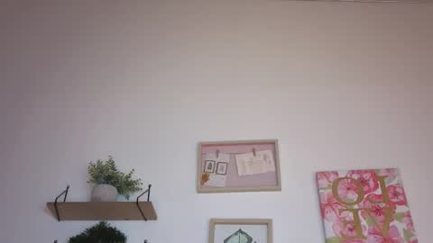 Snapshot of sofia_palacios_ chatting on November 28, 2025, 3:53 am online show from November 28, 2025, 3:53 am