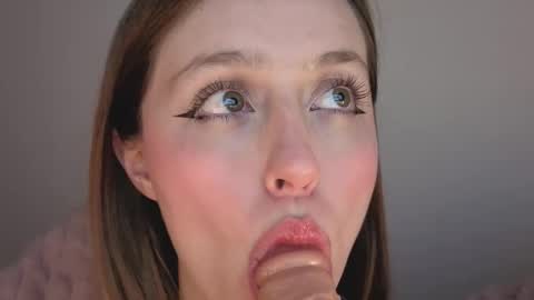 Snapshot of sofia_palacios_ chatting on December 1, 2025, 3:44 am online show from December 1, 2025, 3:44 am