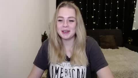sofia_rosemary online show from December 23, 2024, 2:28 pm