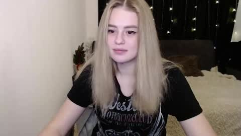sofia_rosemary online show from December 24, 2024, 11:17 am