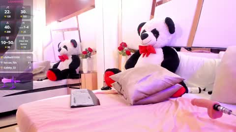 Snapshot of sofia_samuels chatting on December 22, 2024, 9:53 pm Sofia Samuels online show from December 22, 2024, 9:53 pm