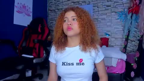 sofiacastillo01 online show from January 16, 2025, 12:42 pm