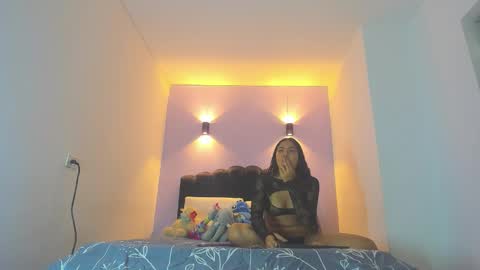 Sofia online show from December 13, 2025, 11:21 pm