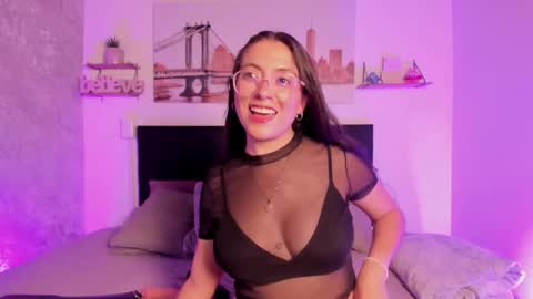 sofialujan_ online show from March 27, 2026, 11:59 pm