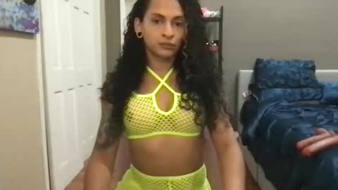 Snapshot of sofialuxxts chatting on September 21, 2025, 7:59 pm Sofia Luxx TS online show from September 21, 2025, 7:59 pm