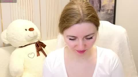 Sofia online show from April 18, 2026, 1:09 am