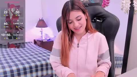 Snapshot of sofiarouge_ chatting on March 12, 2025, 4:02 pm Sofia  Help me reach 5K followers  online show from March 12, 2025, 4:02 pm