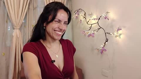 Sofi Bella online show from May 16, 2026, 7:56 pm