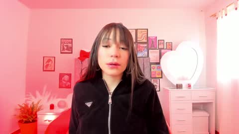 sofie_03 online show from April 4, 2026, 12:46 pm