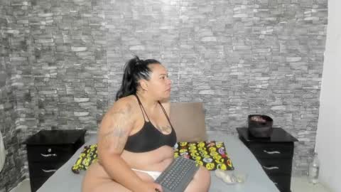 Snapshot of sofie_storm chatting on February 20, 2025, 10:16 am Vicky online show from February 20, 2025, 10:16 am