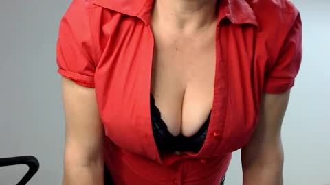 Sofie Velvet online show from January 14, 2025, 8:48 pm