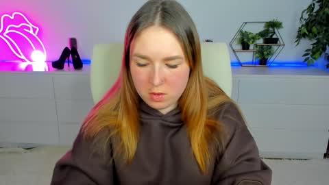 sofii_darling online show from February 18, 2026, 5:42 pm