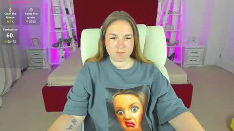 sofii_darling online show from June 11, 2026, 5:00 pm