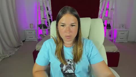 sofii_darling online show from July 1, 2026, 4:51 pm