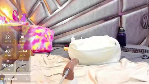 KELLY-HILL online show from March 4, 2026, 1:17 pm