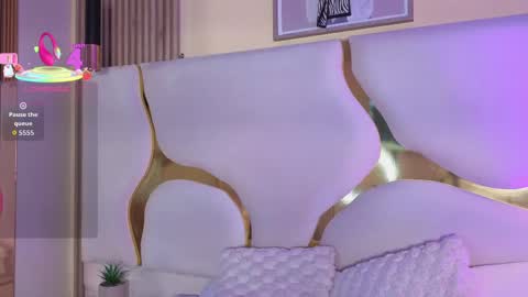 sofii_jones online show from May 22, 2026, 11:10 pm