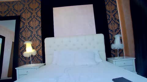 Snapshot of soft_lilly chatting on February 16, 2026, 6:20 am Lilly online show from February 16, 2026, 6:20 am