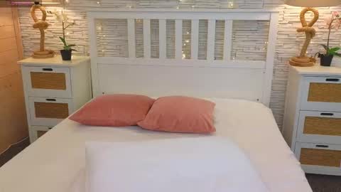 Snapshot of soft_lilly chatting on February 19, 2026, 6:20 am Lilly online show from February 19, 2026, 6:20 am