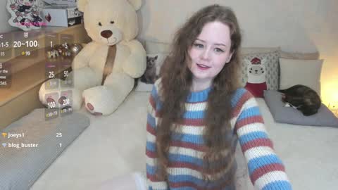 Mia online show from December 1, 2024, 7:36 pm