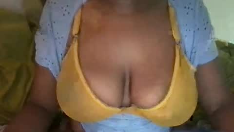 Jade online show from April 21, 2026, 7:39 pm