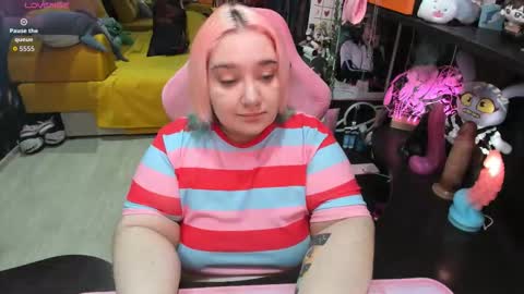 Sofie online show from March 25, 2026, 2:39 am