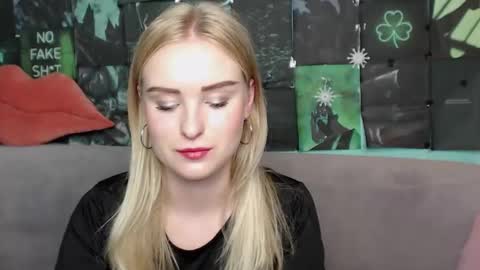 sofysoft online show from September 11, 2025, 4:51 pm