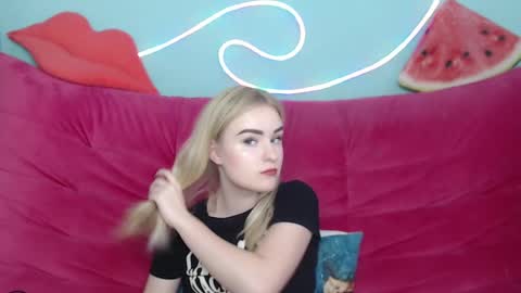 sofysoft online show from November 8, 2025, 7:08 am