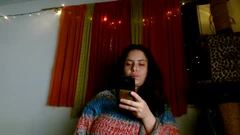 Snapshot of soka_lovers_04_ chatting on March 7, 2025, 5:51 am Sofia online show from March 7, 2025, 5:51 am