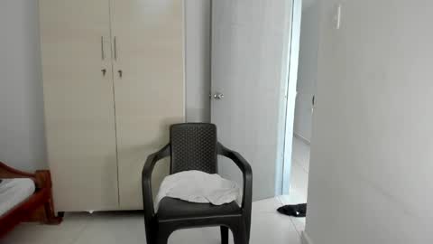 sola_enzo online show from May 23, 2026, 12:09 pm