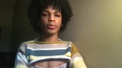 SolaceEve online show from November 21, 2025, 8:07 pm