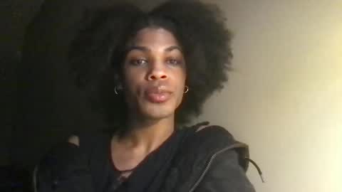 SolaceEve online show from December 18, 2025, 9:10 pm