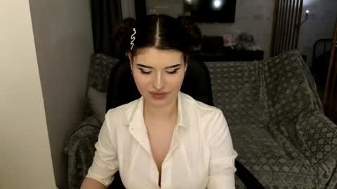 Snapshot of solanaflipper chatting on June 19, 2026, 8:23 pm Solana Flipper online show from June 19, 2026, 8:23 pm