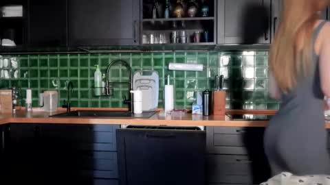 Bella online show from March 14, 2026, 3:01 am