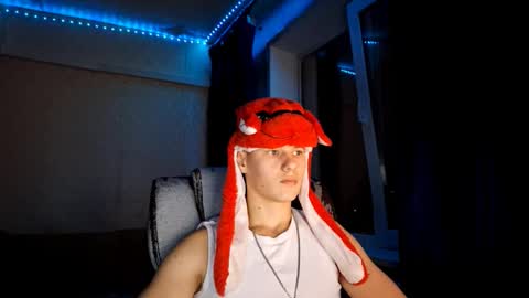 Snapshot of solarrogue chatting on December 2, 2025, 9:21 pm Max online show from December 2, 2025, 9:21 pm