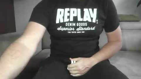 Snapshot of sole73 chatting on November 10, 2025, 7:29 am Sole Obedient online show from November 10, 2025, 7:29 am