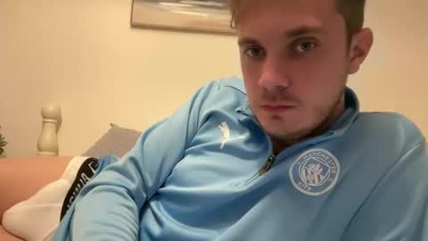 solobrit online show from March 24, 2026, 10:15 pm