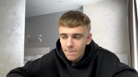 Snapshot of solofury chatting on February 1, 2026, 10:14 am Jett online show from February 1, 2026, 10:14 am