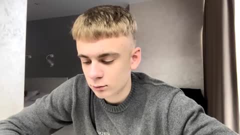 Snapshot of solofury chatting on February 14, 2026, 9:28 am Jett online show from February 14, 2026, 9:28 am